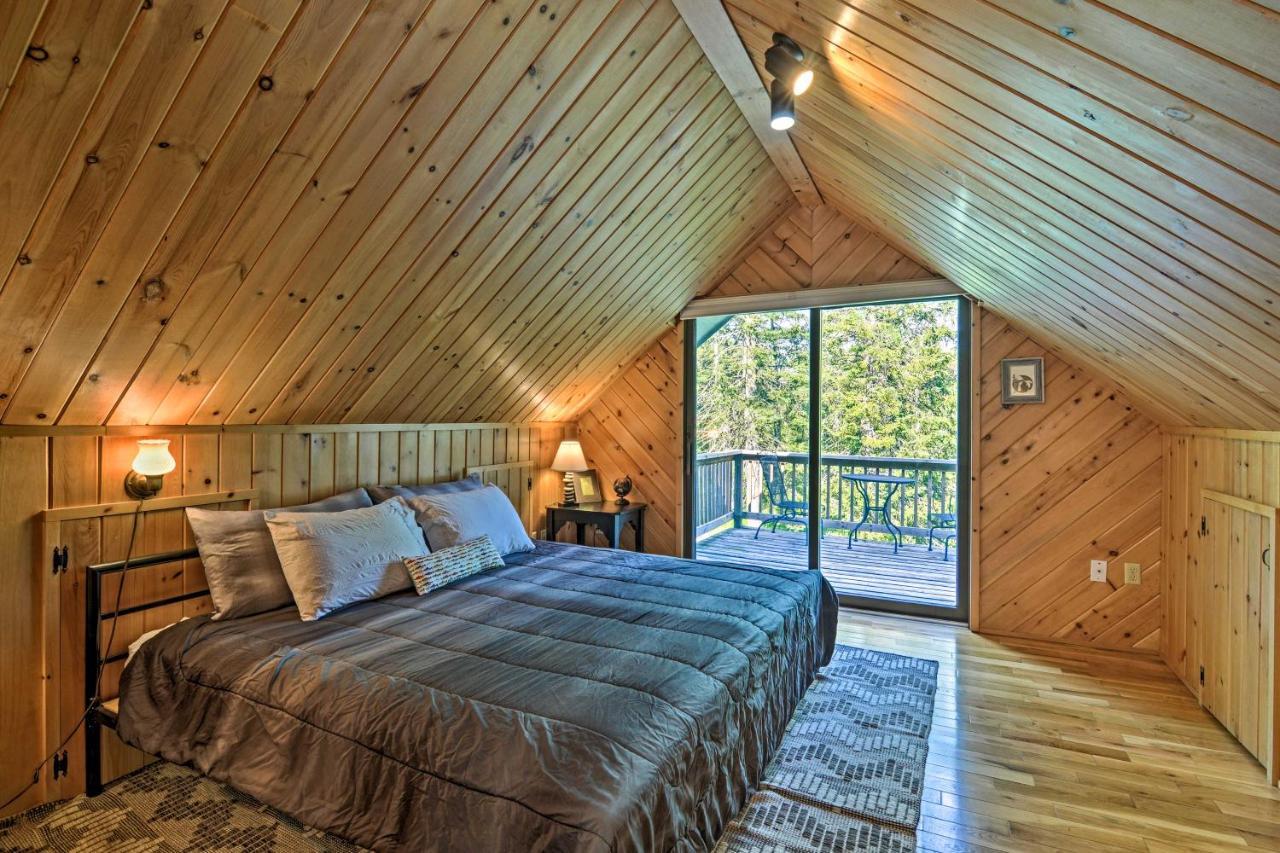 Riverfront Traverse City Cabin Fish, Kayak And Tube ภายนอก รูปภาพ