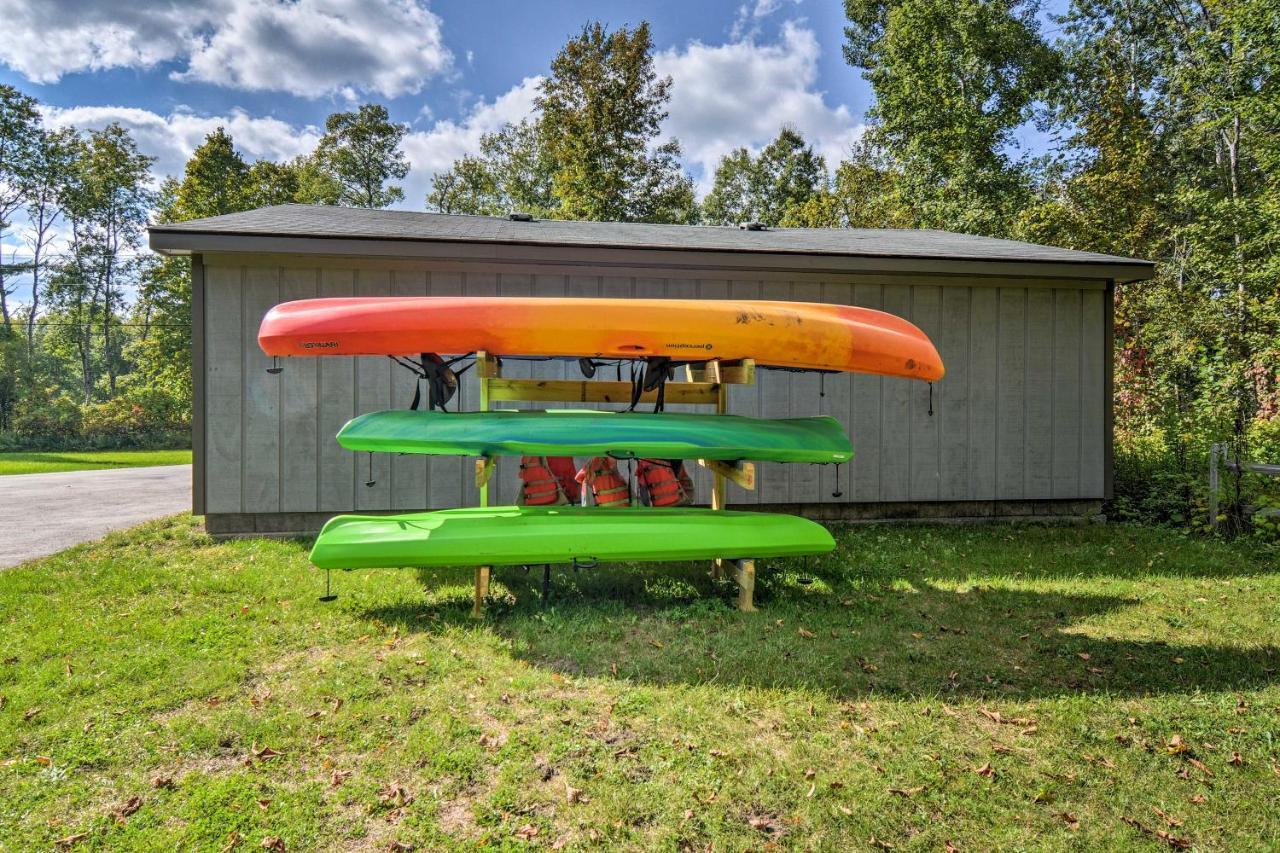 Riverfront Traverse City Cabin Fish, Kayak And Tube ภายนอก รูปภาพ